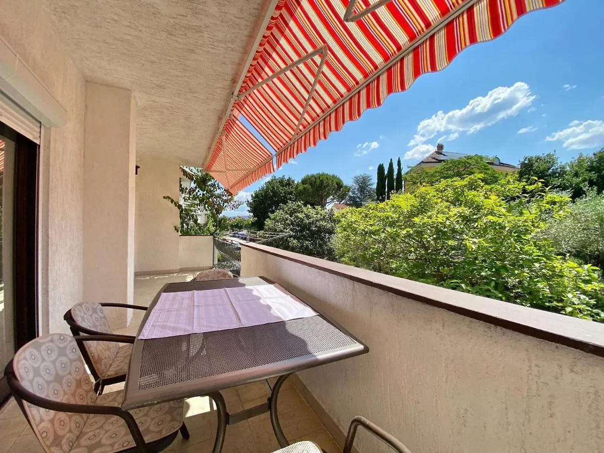 Adults Only Apartment Biserka Close To Town Centre クルク