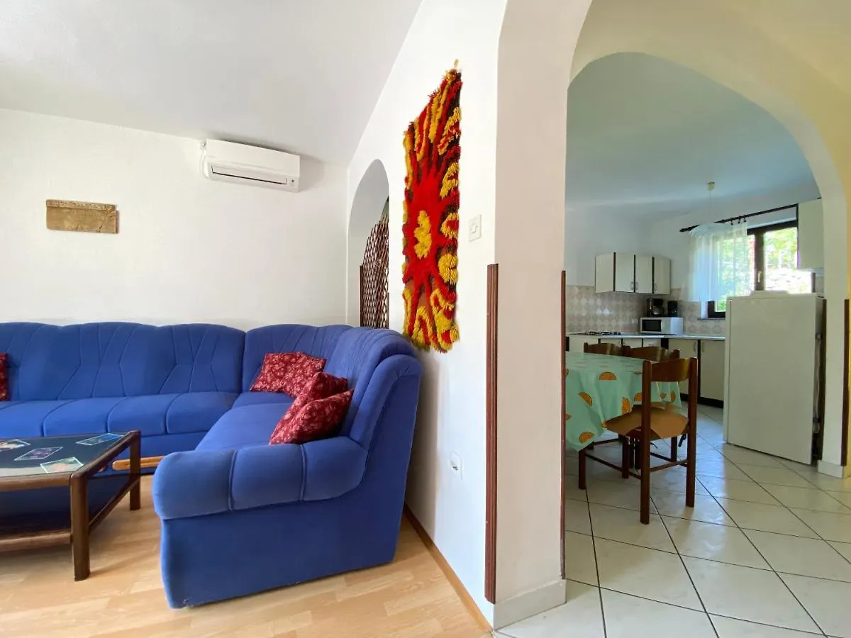 Adults Only Apartment Biserka Close To Town Centre クルク