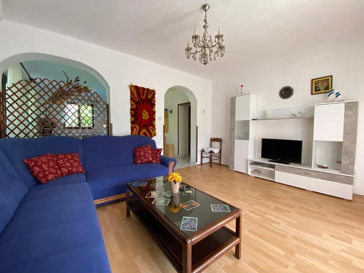 Adults Only Apartment Biserka Close To Town Centre クルク