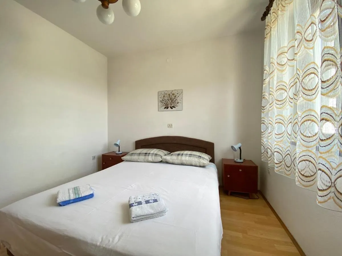 Adults Only Apartment Biserka Close To Town Centre クルク